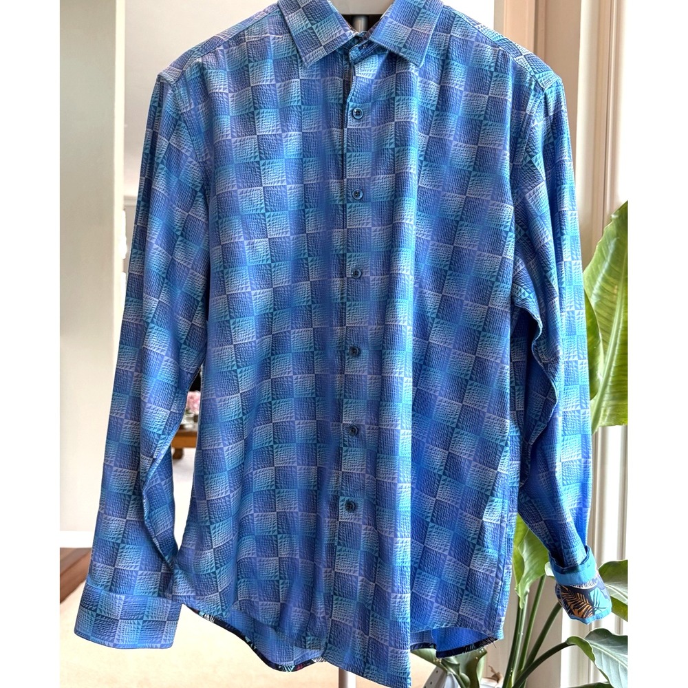 Robert Graham Large Salt Pan Blue Geometric Flip Cuff Long Sleeve